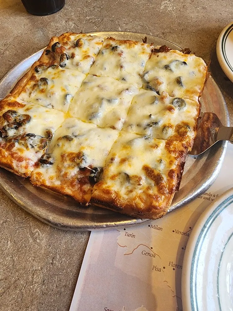 Small Pizza w Sausage Xtra Cheese and Black Olives